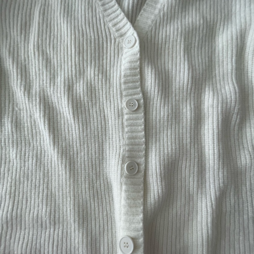 Edikted Ivory Ribbed V-Neck Cardigan - Picture 4 of 4